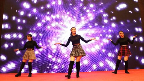 华信行-2019年度-员工团建-年会节目表演